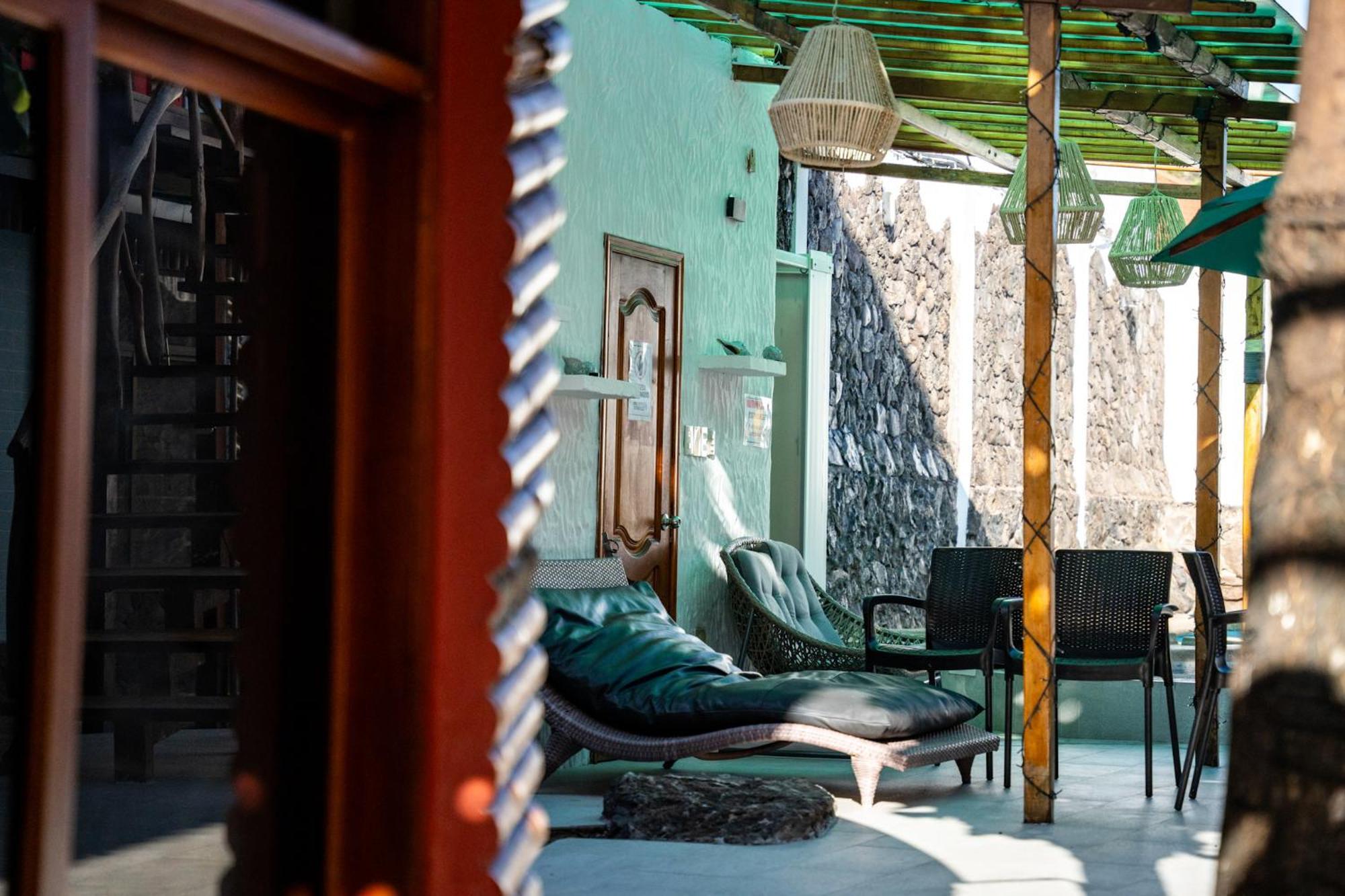 Hotel Miconia Puerto Baquerizo Moreno Exterior photo