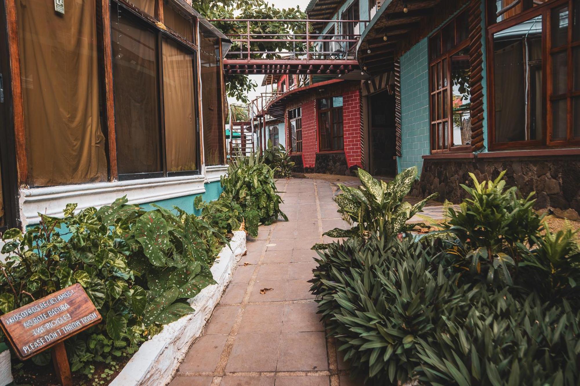Hotel Miconia Puerto Baquerizo Moreno Exterior photo